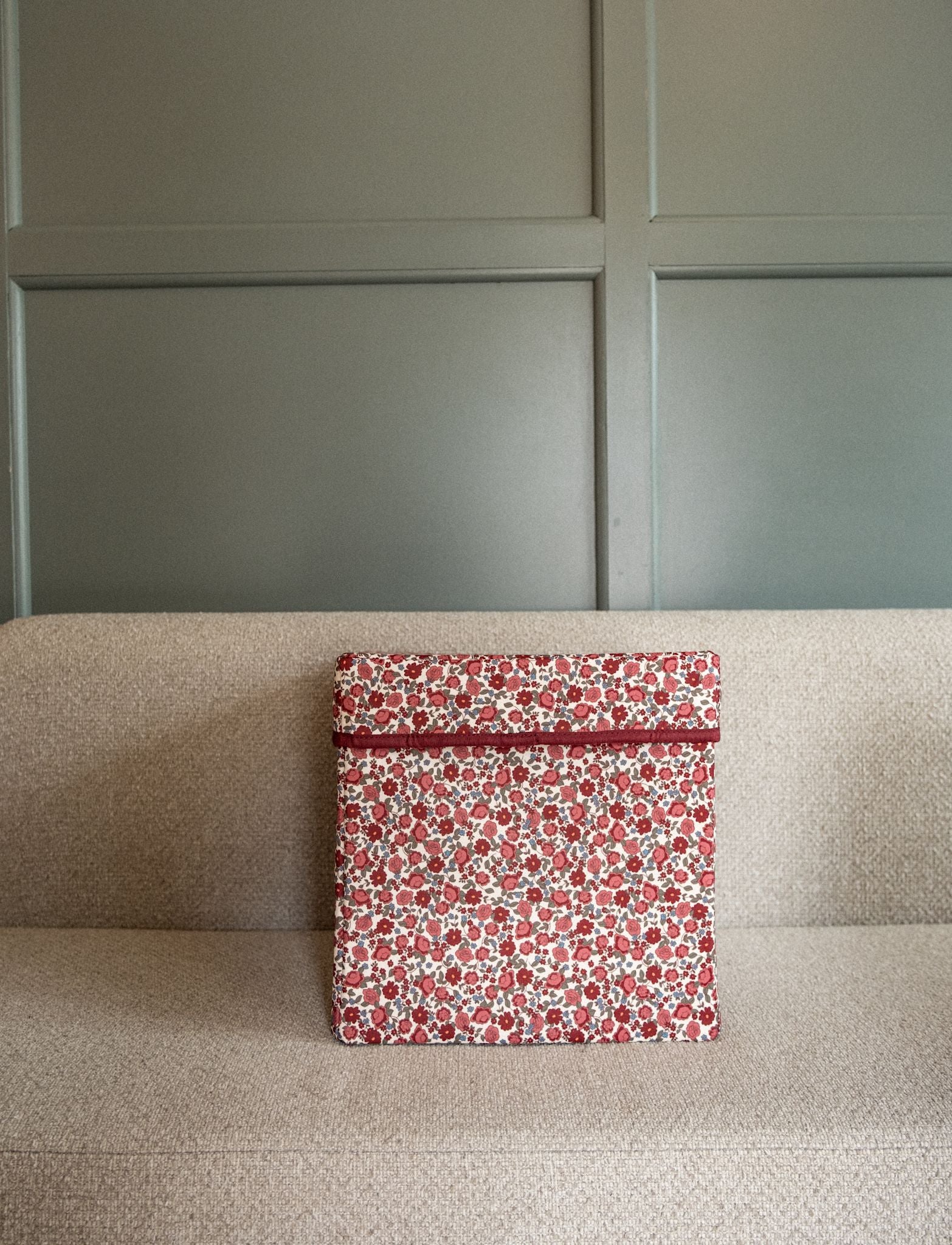 That's Mine Leila pusleopbevaring - Tiny garden - 50% Recycled polyester / 50% Polyester Buy Amning & pusletid||Pusle||personale||Must haves||Bestsellers||AW26||cn||All here.