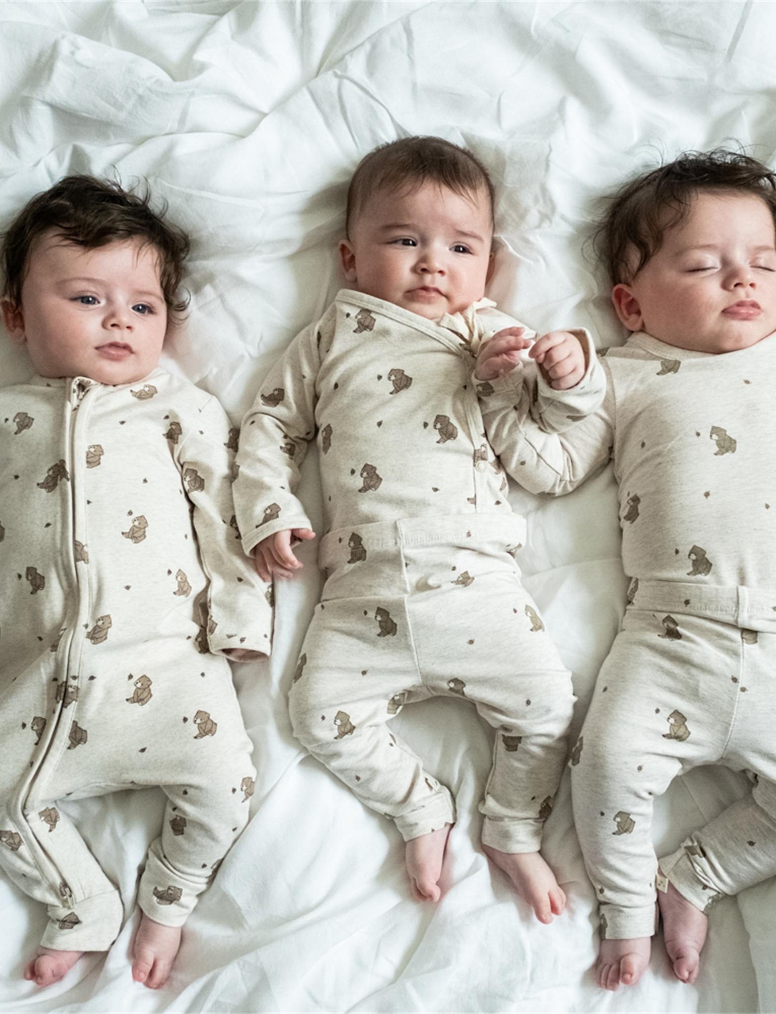That's Mine Mathie onesie - Bees and bears - 95% Organic cotton / 5% Elastane Buy Tøj||Overdele||Onesies||Nattøj||Alle||Favoritter||personale||Bees and bears||Baby essentials||Influencer choice||alt minus sløjfe||NOOS||mette-sale||Black week - bundle 2||Jersey||Orderly Emails - Recommended Products||All here.