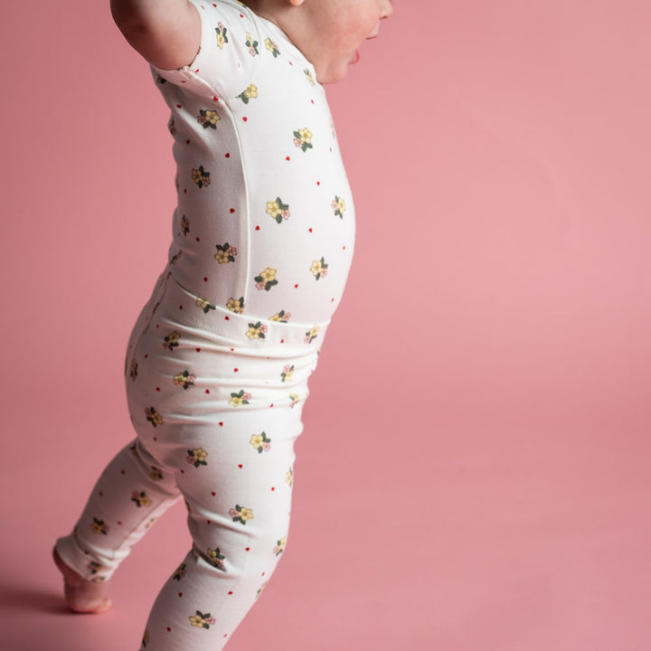 That's Mine Elois leggings - Sweetheart Petals - 48% Organic cotton / 47% Modal / 5% Elastan Buy Leggings||Bukser & shorts||personale||Basics here.