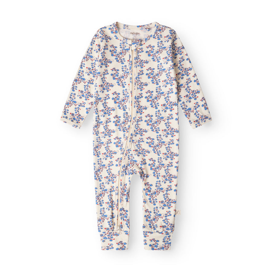 That's Mine Elliotte onesie - Blue bells - 48% Organic cotton / 47% Modal / 5% Elastane Buy Overdele||Onesies||personale||Basics til de små||AW25 here.