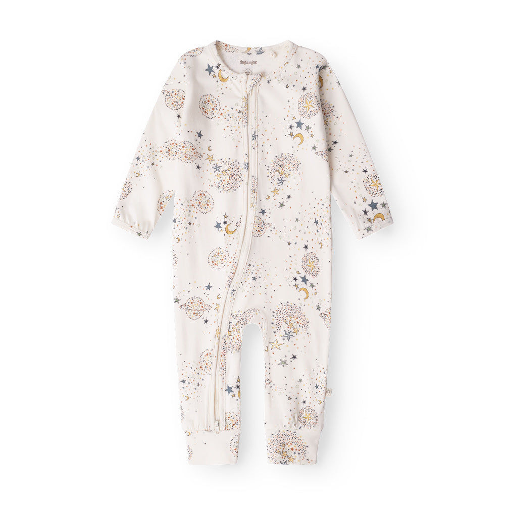 That's Mine Elliotte onesie - Million stars - 48% Organic cotton / 47% Modal / 5% Elastane Buy Overdele||Onesies||personale||Basics til de små||AW25 here.