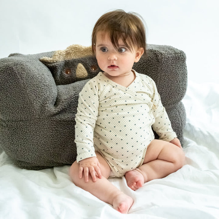 That's Mine Elia slå-om body - Lots of love sky - 48% Organic cotton / 47% Modal / 5% Elastane Buy Tøj||Bodystockings||Undertøj||Alle||Favoritter||personale||Basics||AW24 - VIP adgang||Efterår og vinter 2024||Lots of love||alt minus sløjfe||NOOS||mette-sale here.