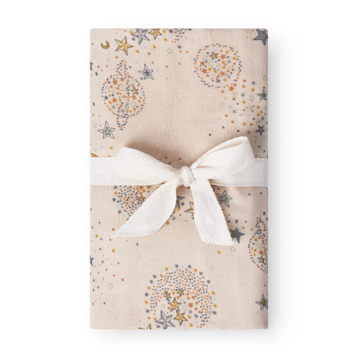 That's Mine Jana svøb - Million stars - 100% Organic cotton Buy Amning & pusletid||Pusle||Babysvøb||personale||AW25 here.