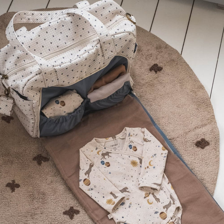 That's Mine Benne pusletaske - Lots of love sky - Outer: 100% Recycled polyester Lining: 100% Polyester Buy Amning & pusletid||Pusle||Pusletasker||Alle||Favoritter||personale||Lots of love||alt minus sløjfe||NOOS||Olivia Salo - pusletaske edition||Del dine øjeblikke||Rejseklar||mette-sale here.