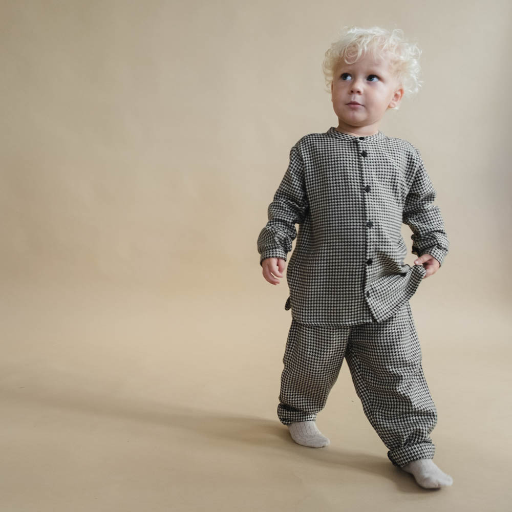 That's Mine Hugo skjorte - Raven - 100% Organic cotton Buy Tøj||Overdele||Skjorter||Alle||personale||alt minus sløjfe||mette-sale||Winter 2025 here.