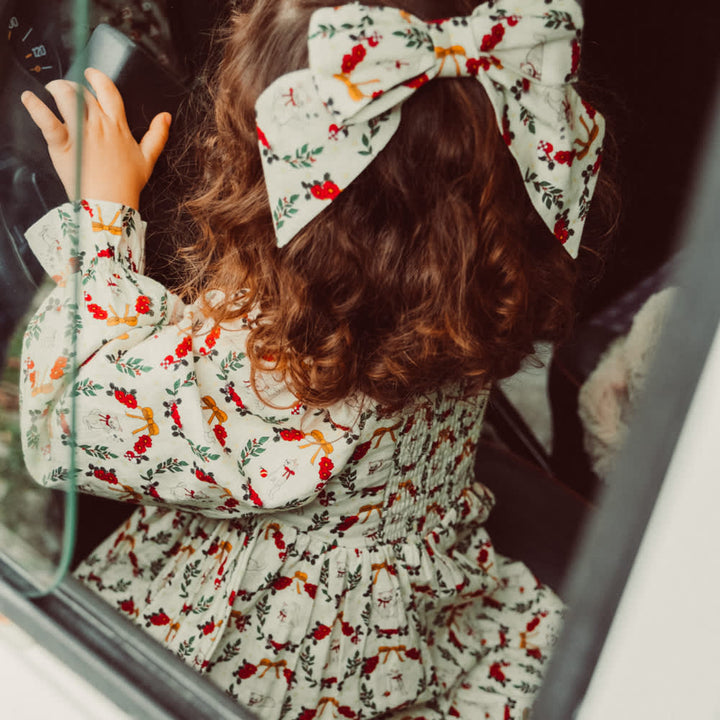 That's Mine Sarah dress - Christmas wreath - 100% Organic cotton Buy Tøj||Kjoler||Kjoler & nederdele||Alle||personale||alt minus sløjfe||mette-sale||Winter 2025 here.