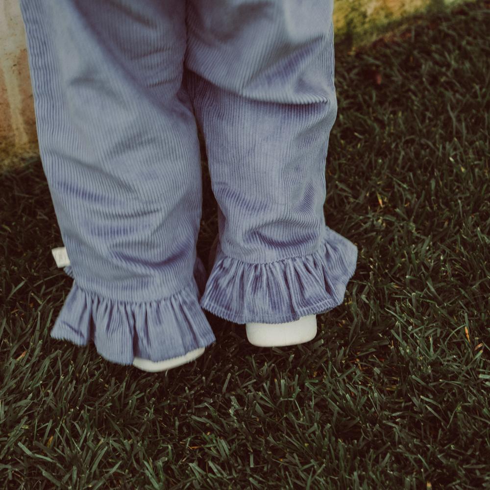 That's Mine Rosanna pants - Flint stone - 100% Organic cotton Buy Tøj||Bukser||Bukser & shorts||Alle||personale||Efterår & vinter 2025||alt minus sløjfe||mette-sale||drop 1 aw25 here.