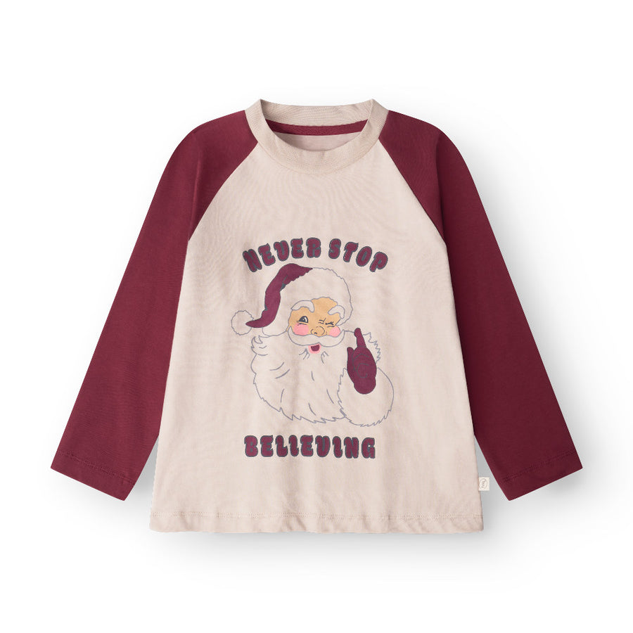 That's Mine Safi t-shirt - Perfectly pale - 95% Organic cotton / 5% Lucra Buy T-shirts||Overdele||personale||AW25 here.