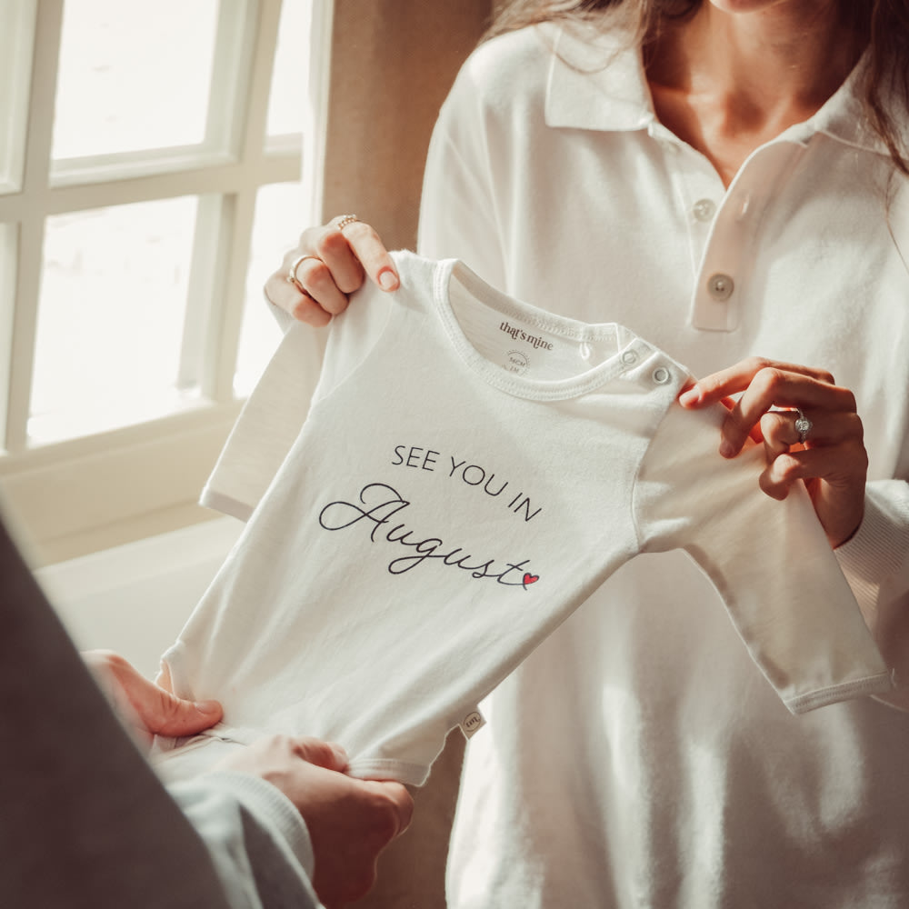 That's Mine Obi bodystocking - See you in august - 100% Organic cotton Buy Tøj||Bodystockings||Undertøj||Alle||Favoritter||personale||Basics||Efterår & vinter 2025||alt minus sløjfe||NOOS||"See you in..." bodystockings||AW25 NOOS||mette-sale here.