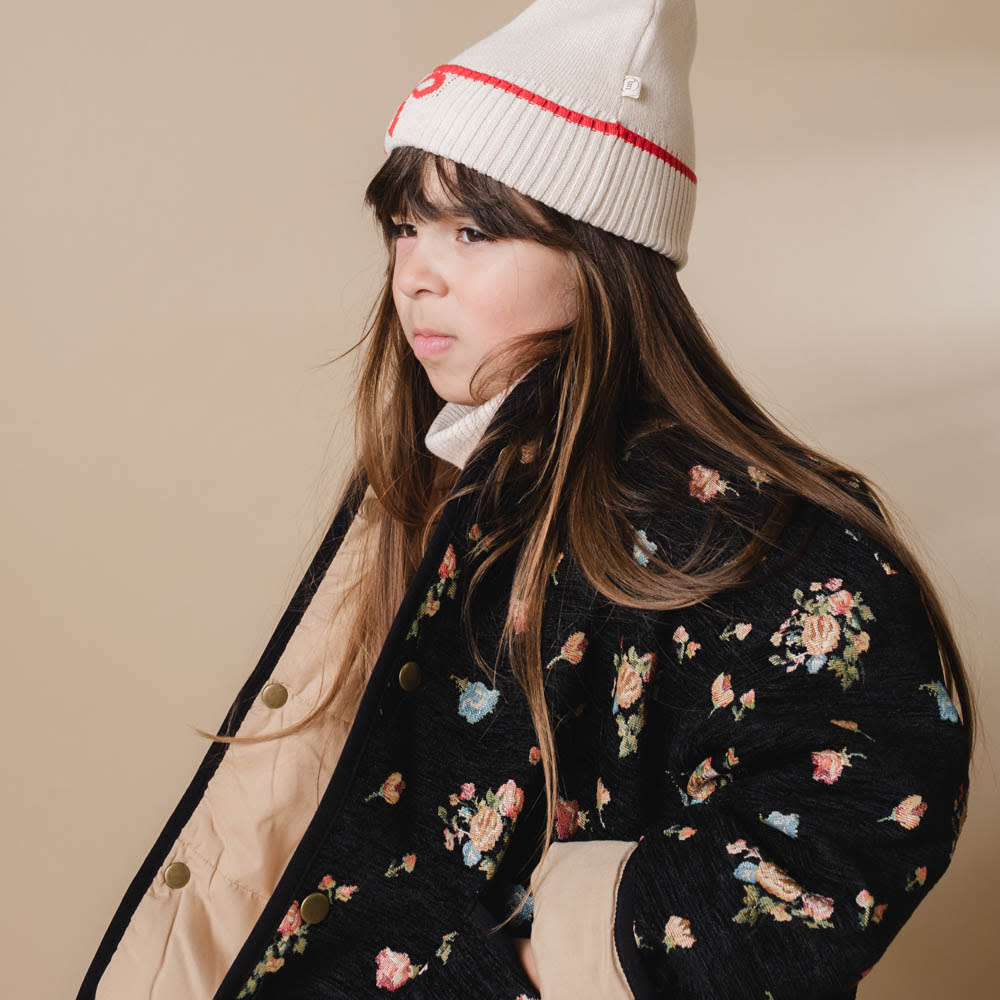 That's Mine Leonora beanie - Almond peach - 100% Organic cotton Buy Tøj||Overdele||Strik||Alle||personale||Efterår & vinter 2025||alt minus sløjfe||mette-sale||drop 1 aw25 here.