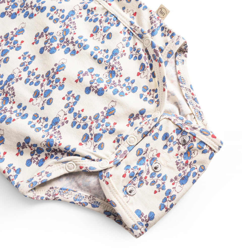 That's Mine Elimar slå-om bodystocking - Blue bells - 48% Organic cotton / 47% Modal / 5% Elastane Buy Tøj||Bodystockings||Undertøj||Alle||personale||Basics||Efterår & vinter 2025||alt minus sløjfe||mette-sale||Blue bells||drop 1 aw25 here.