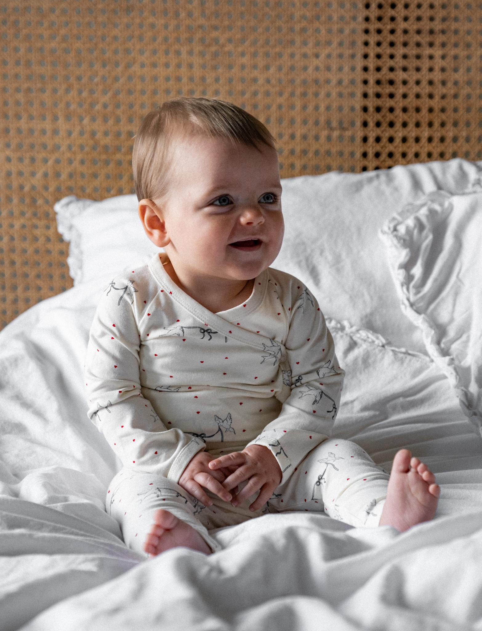 That's Mine Elimar slå-om bodystocking - Sweet serenity - 48% Bomuld (Økologisk), 47% Modal, 5% Elastan Buy Bodystockings||Undertøj||personale||Baby essentials||Jersey||Jersey||AW26||All here.