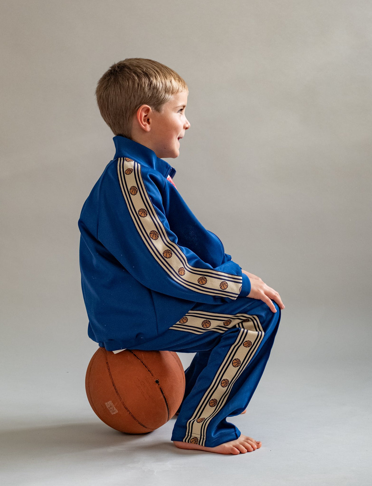 That's Mine Antonie sweatpants - Blue depths - 49% Polyester, 46% Viskose, 6% Elastan Buy Sweatpants||Bukser og leggings||Bukser & shorts||personale||Sweats||AW26||All here.