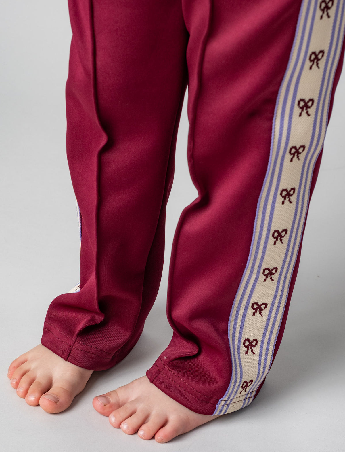 That's Mine Antonie sweatpants - Dark Cherry - 49% Polyester, 46% Viskose, 6% Elastan Buy Sweatpants||Bukser og leggings||Bukser & shorts||personale||Sweats||AW26||All here.