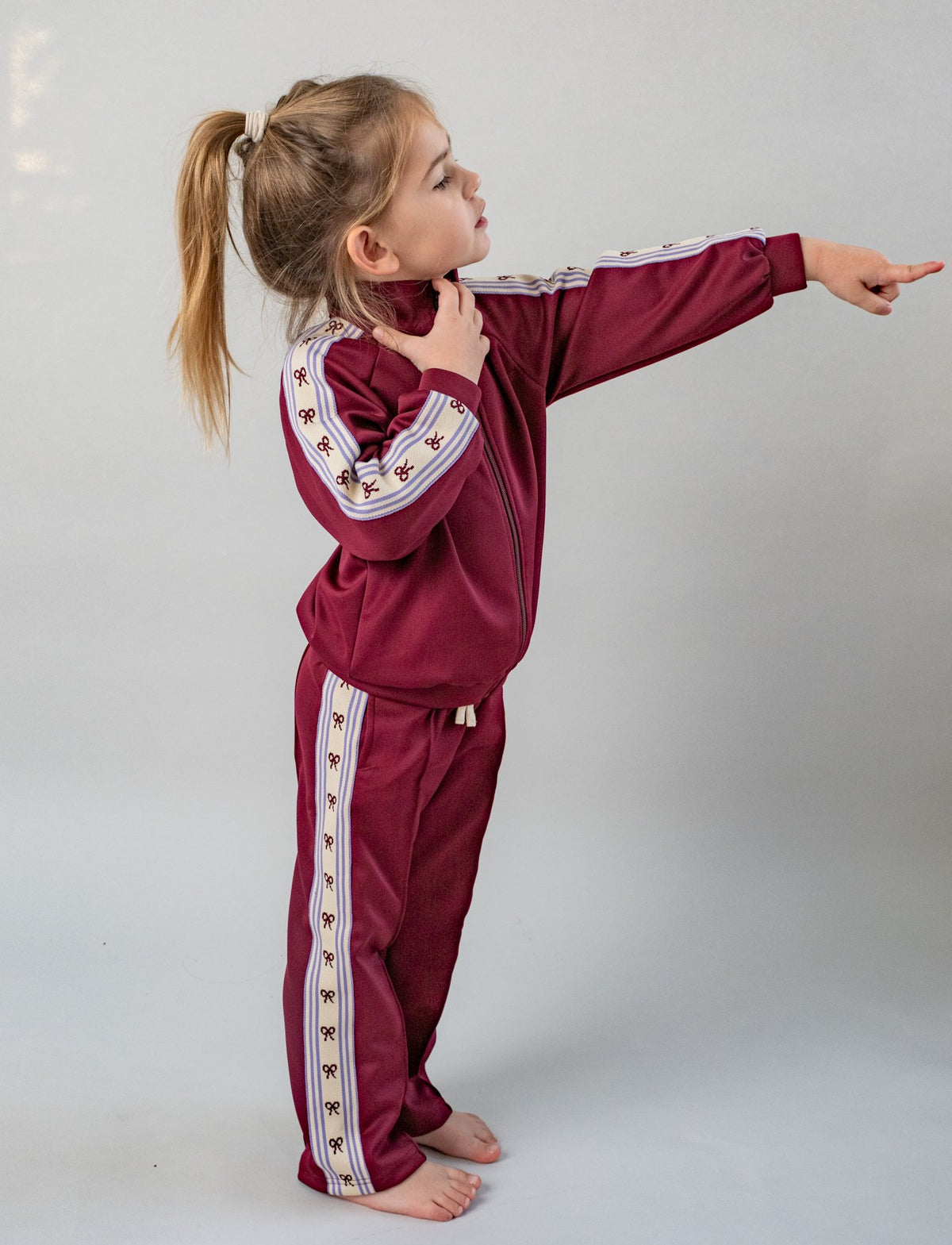 That's Mine Antonie sweatpants - Dark Cherry - 49% Polyester, 46% Viskose, 6% Elastan Buy Sweatpants||Bukser og leggings||Bukser & shorts||personale||Sweats||AW26||All here.