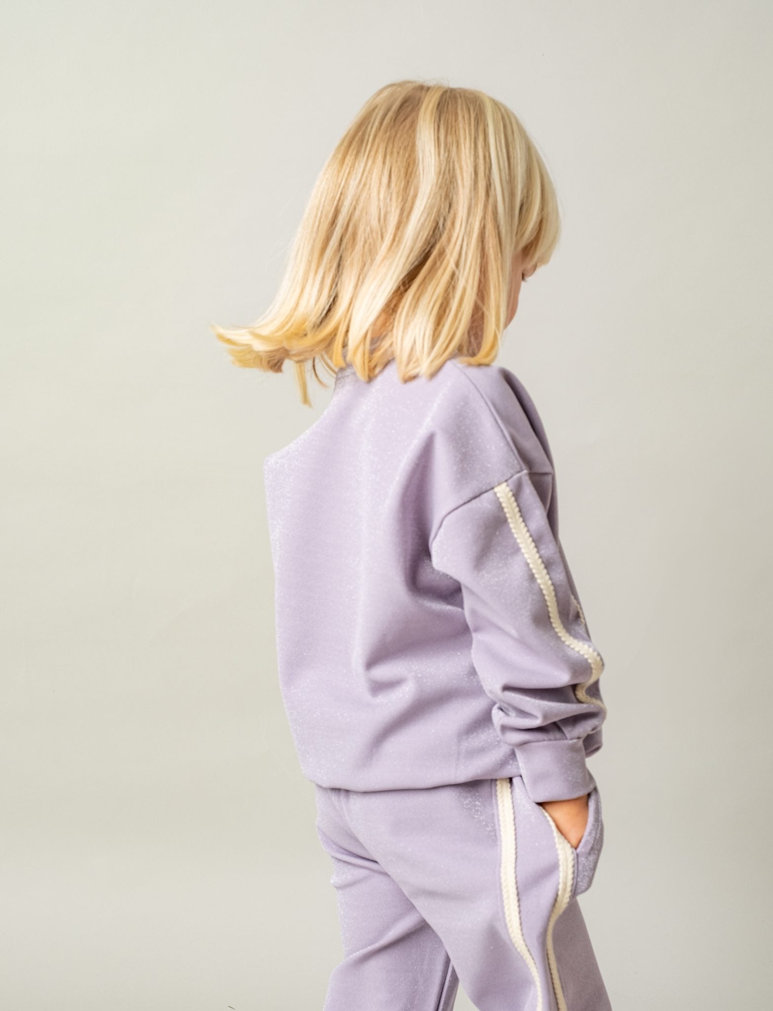 That's Mine Deanna sweatpants - Purple glitter - 47% Polyester, 25% Lurex, 25% Viskose, 3% Elastan Buy Sweatpants||Bukser og leggings||Bukser & shorts||personale||Sweats||AW26||All here.