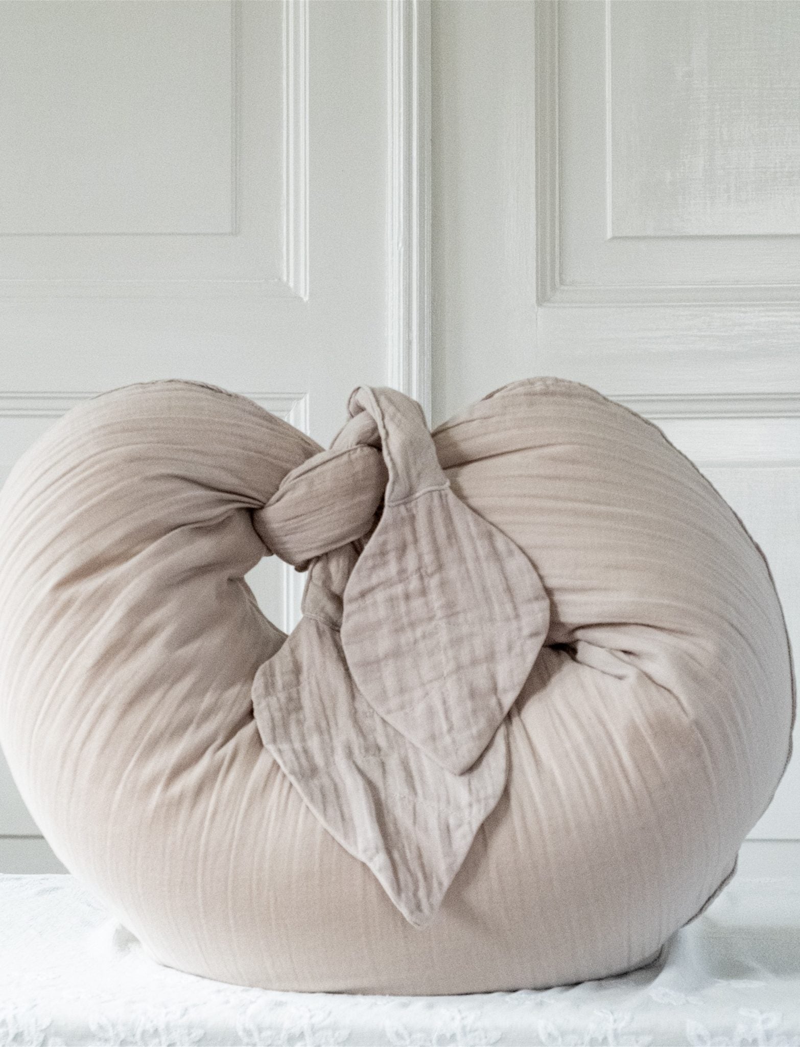 That's Mine Ammepude - Feather grey - 45% Organic cotton / 55% Thermo balls Buy Amning & pusletid||Ammepuder||Pusle||Alle||Favoritter||Amning||personale||Influencer choice||Amning||alt minus sløjfe||NOOS||Del dine øjeblikke||mette-sale||Orderly Emails - Recommended Products||Must haves||Bestsellers||cn||All here.