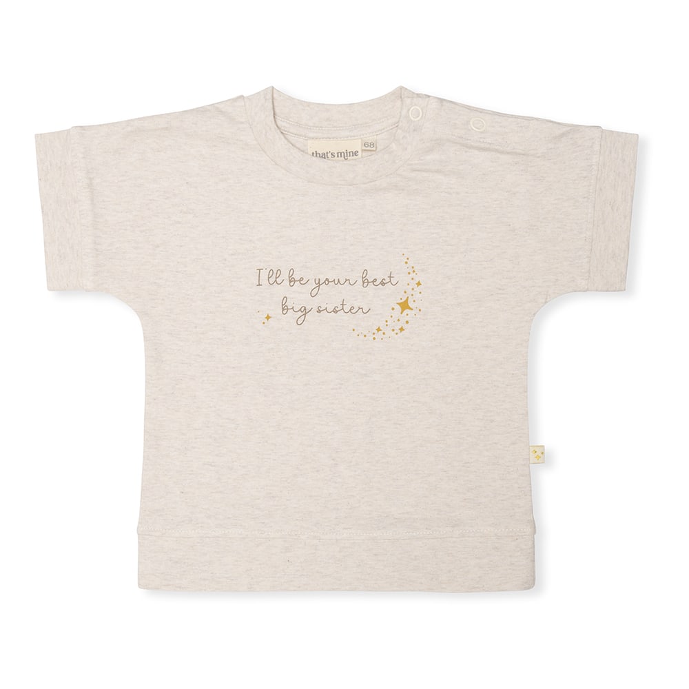 That's Mine Eri T-shirt - Little sister - 95% Organic cotton, 5% Elastan Buy Tøj||T-shirts||Skjorter & toppe||Udsalg||Alle||Søskende||Tøjbundle here.