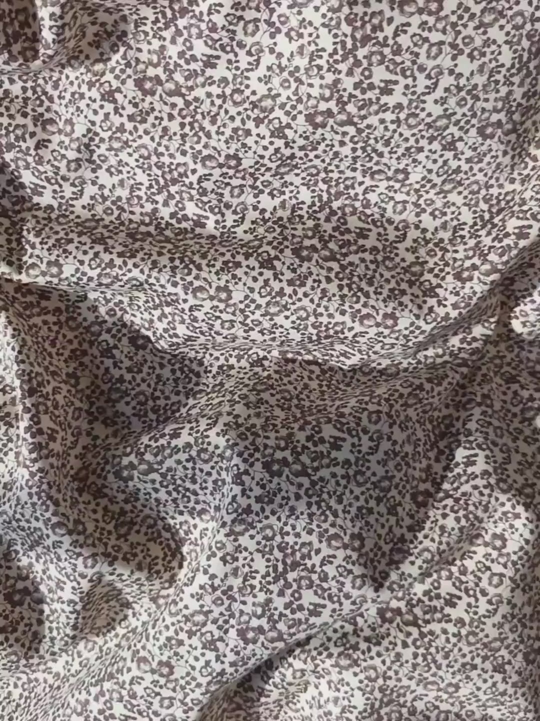 Levi sengetøj - Flores red