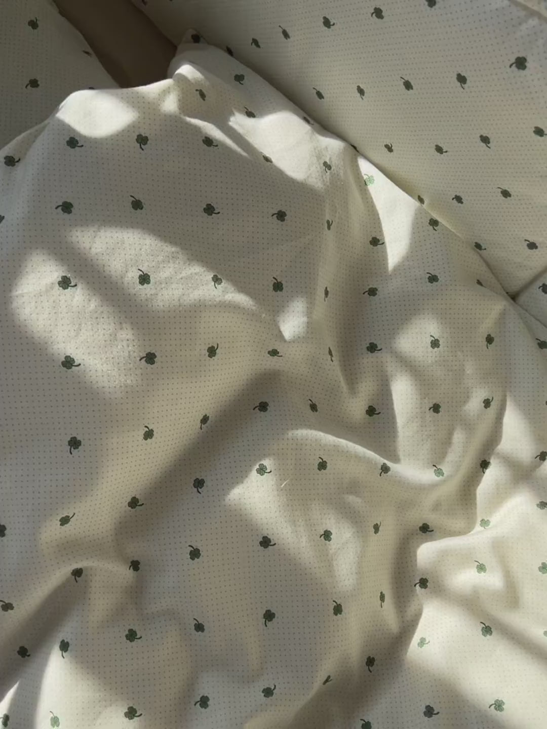 Lotus sengerand - Specks of luck